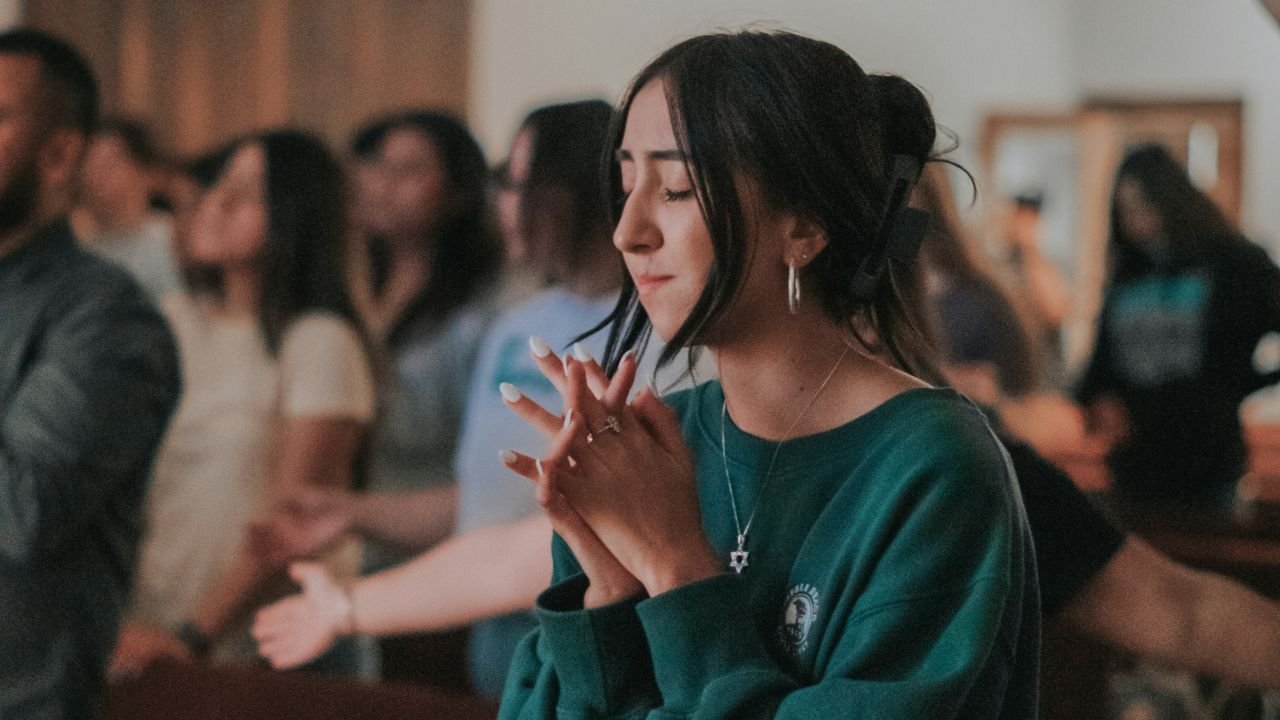 ismael-paramo-Ra8Oi7iVjqY-unsplash